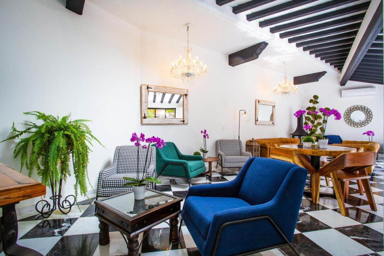 Hotel Suites Mar Elena (Adults Only) بويرتو فالارتا المظهر الخارجي الصورة