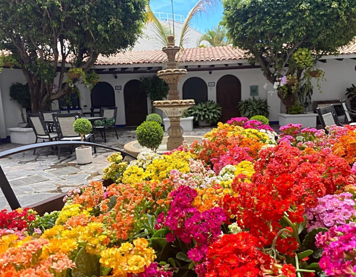 Hotel Suites Mar Elena (Adults Only) بويرتو فالارتا المظهر الخارجي الصورة