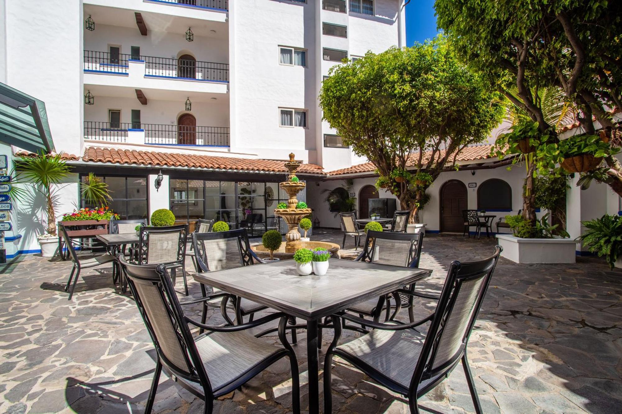 Hotel Suites Mar Elena (Adults Only) بويرتو فالارتا المظهر الخارجي الصورة