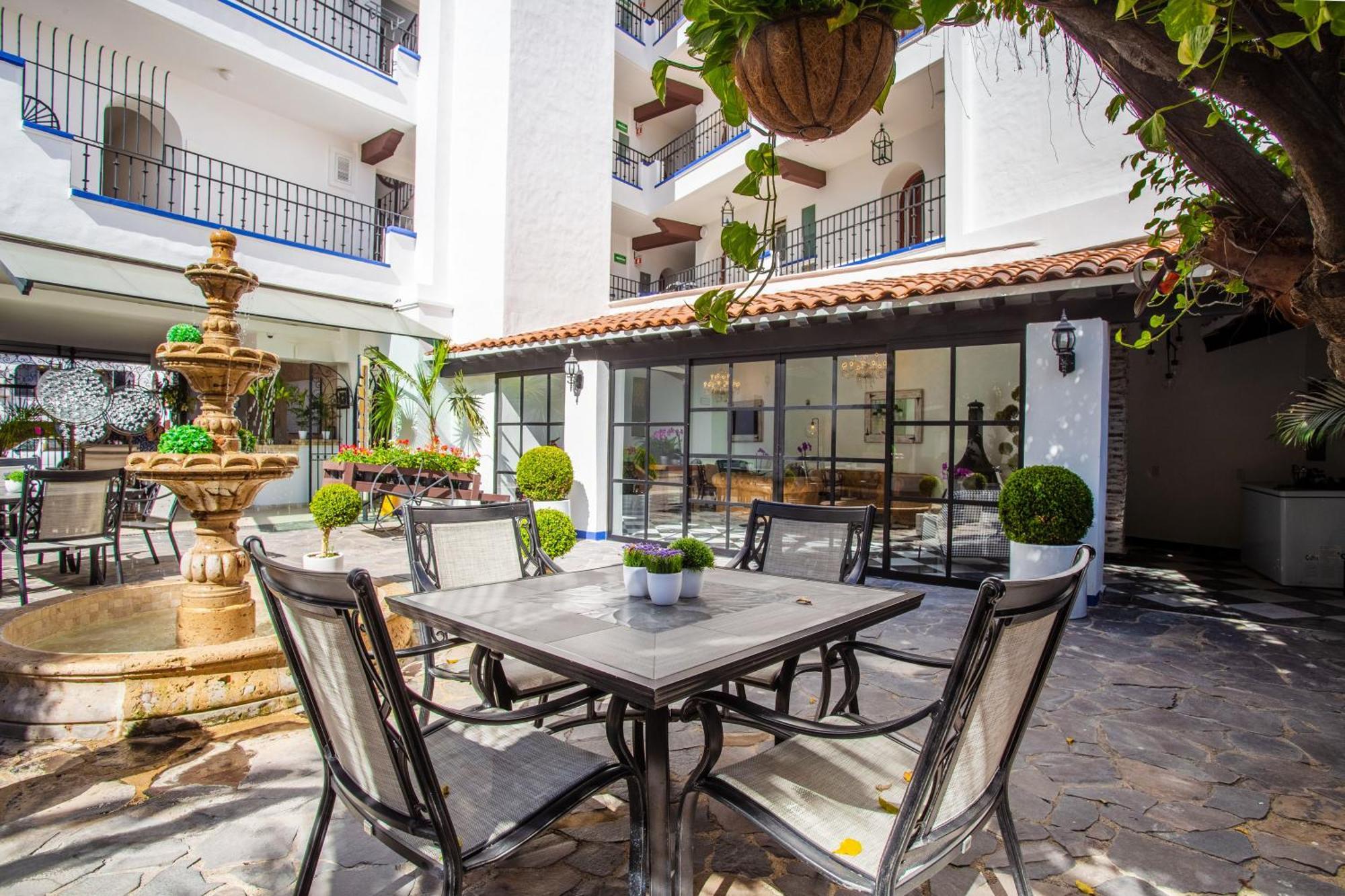 Hotel Suites Mar Elena (Adults Only) بويرتو فالارتا المظهر الخارجي الصورة