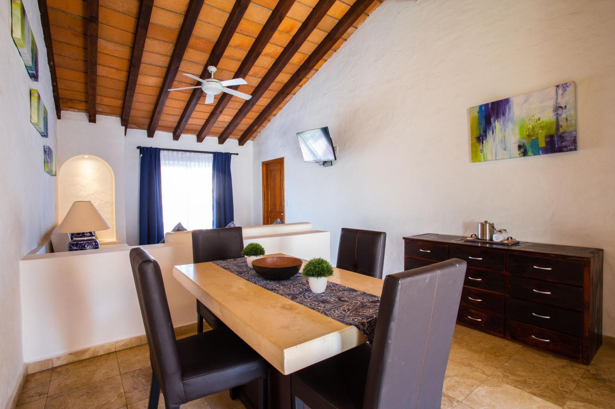 Hotel Suites Mar Elena (Adults Only) بويرتو فالارتا المظهر الخارجي الصورة