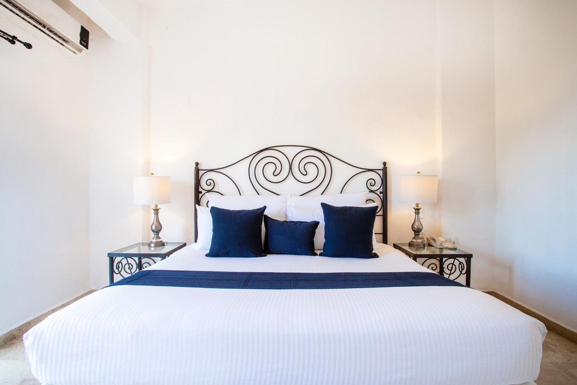 Hotel Suites Mar Elena (Adults Only) بويرتو فالارتا المظهر الخارجي الصورة