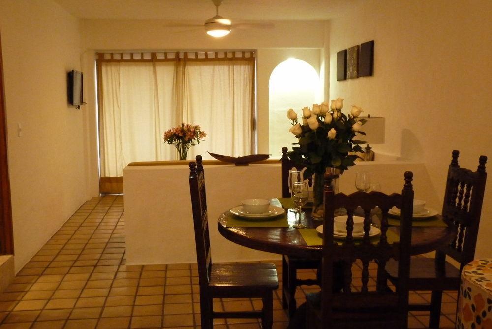 Hotel Suites Mar Elena (Adults Only) بويرتو فالارتا المظهر الخارجي الصورة