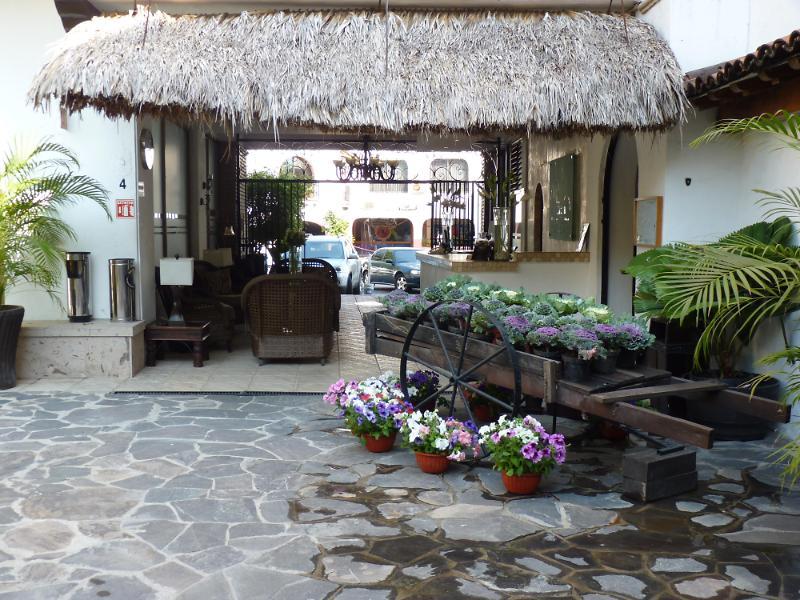 Hotel Suites Mar Elena (Adults Only) بويرتو فالارتا المظهر الخارجي الصورة