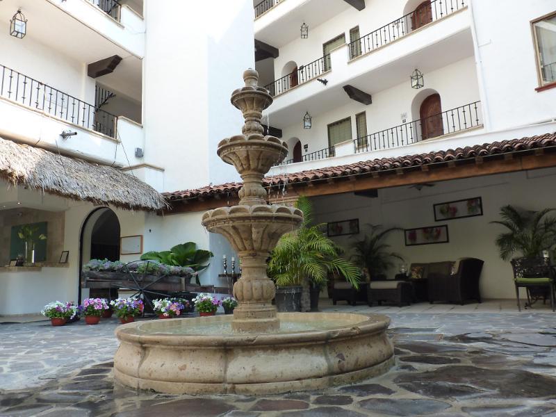 Hotel Suites Mar Elena (Adults Only) بويرتو فالارتا المظهر الخارجي الصورة