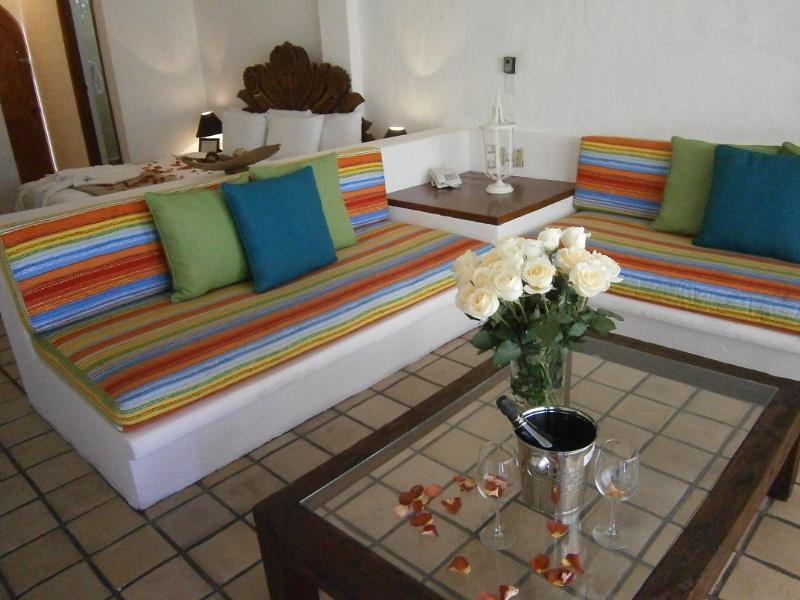 Hotel Suites Mar Elena (Adults Only) بويرتو فالارتا المظهر الخارجي الصورة