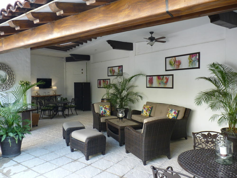 Hotel Suites Mar Elena (Adults Only) بويرتو فالارتا المظهر الخارجي الصورة